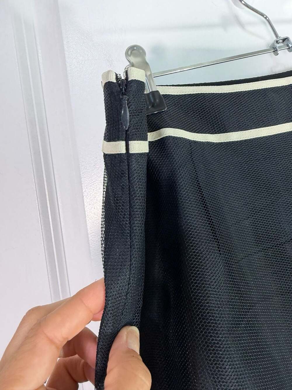 Ann Taylor Loft Skirt Size 8P Knee Length Black with White Trim - Picture 5 of 6